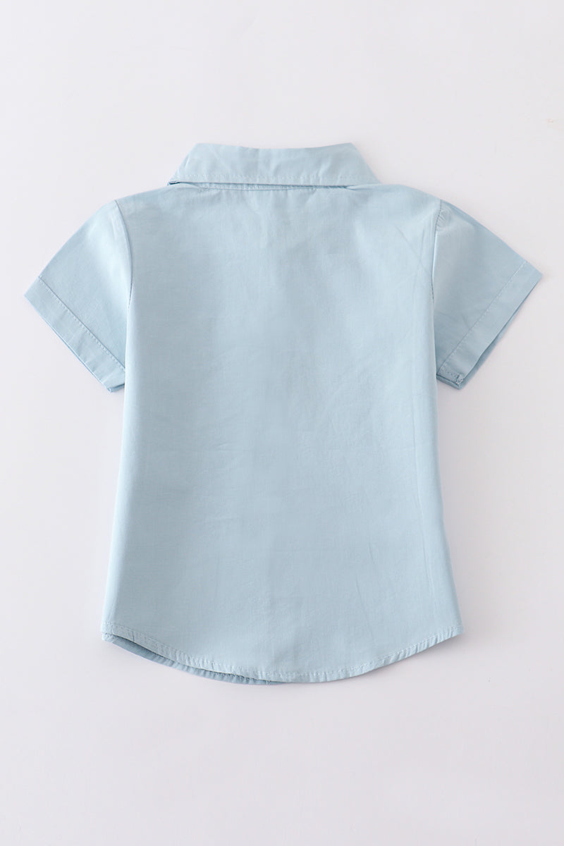 Light blue button-downs pocket boy shirt