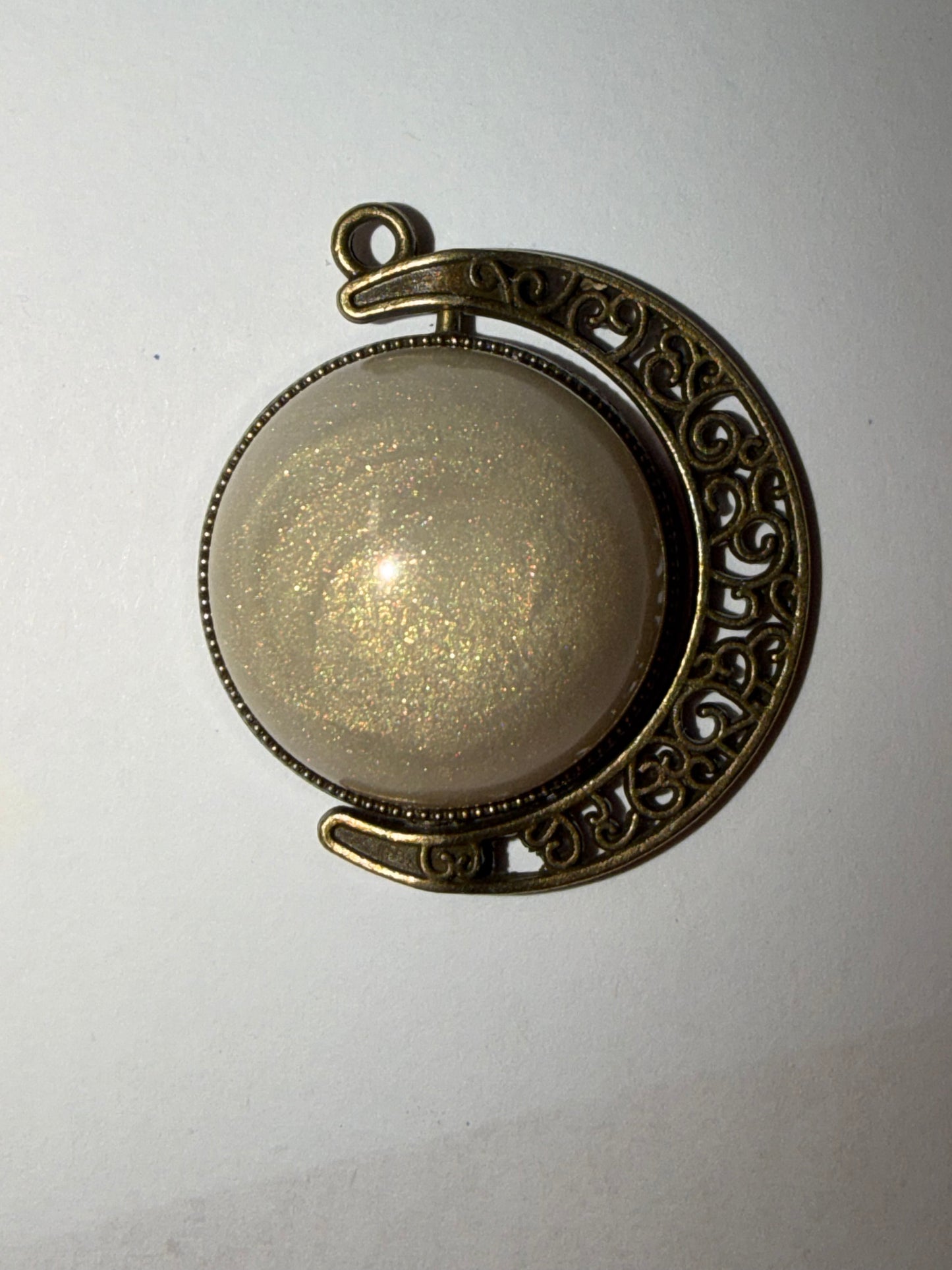 Pendant- Medium Round Design Options