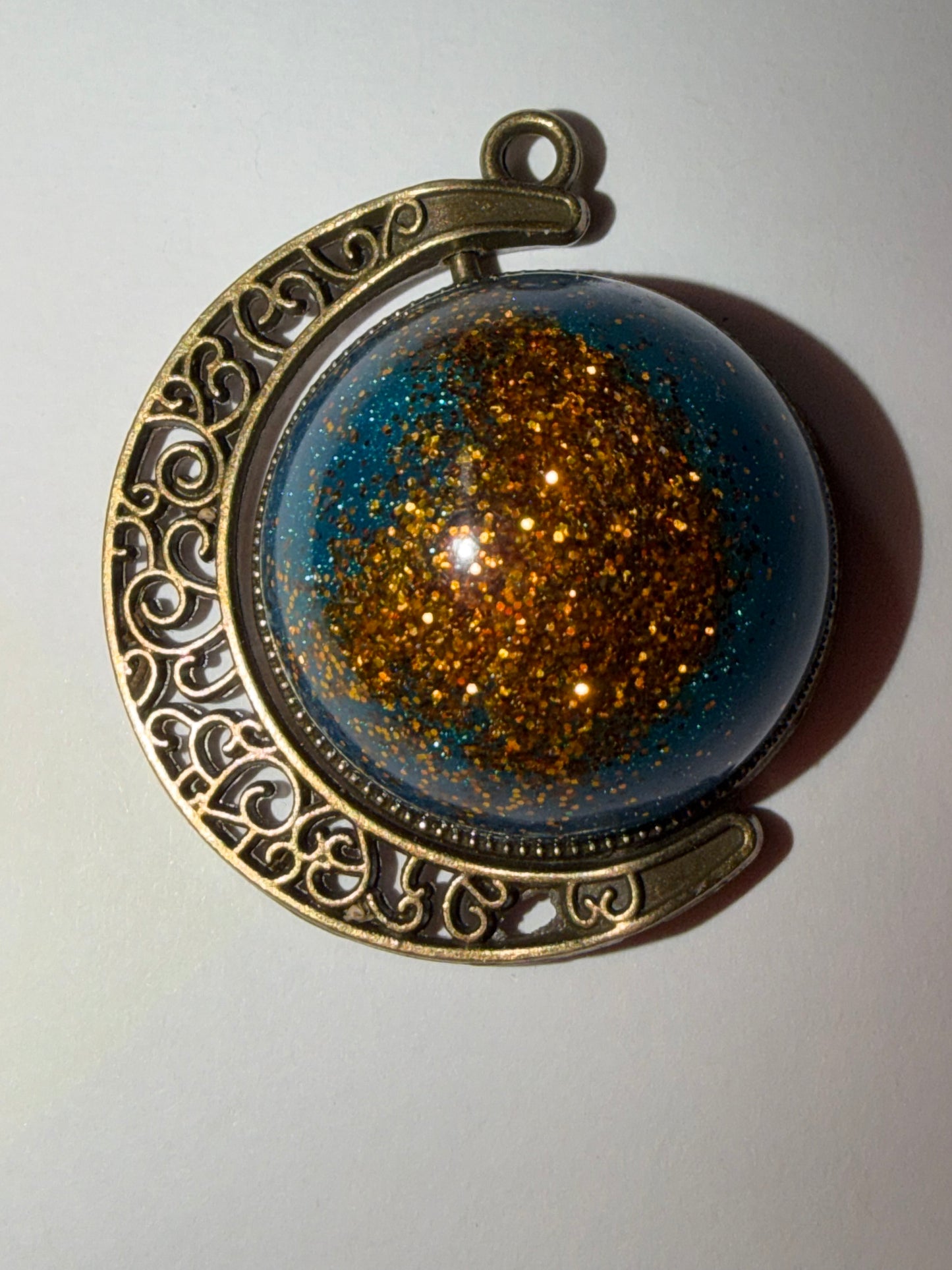 Pendant- Medium Round Design Options