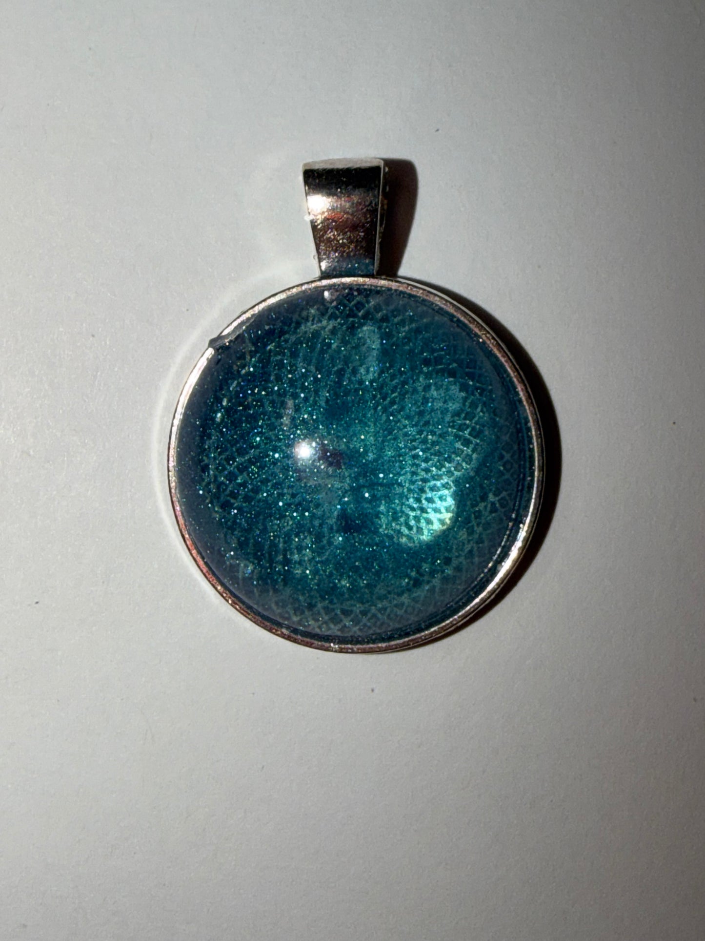 Pendant- Medium Round Design Options