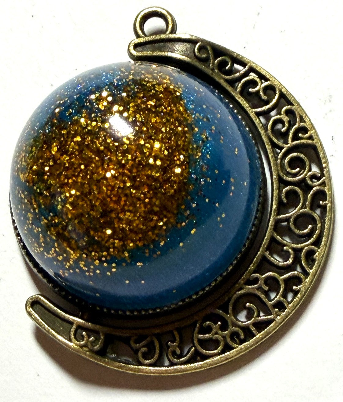 Pendant- Medium Round Custom Designed