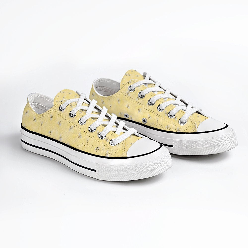 Yellow Bees Low Top Canvas Shoes